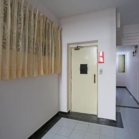 Hotel O Midtown Raipur  Bagian luar foto
